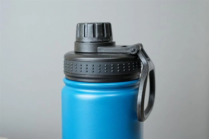 Sports Bottle 18oz Leak Proof - Stainless Steel Gym & Sports Bottle