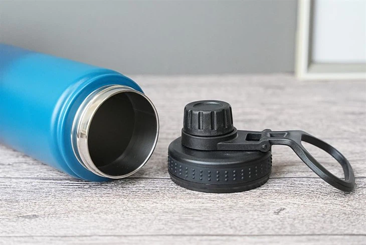 Sports Bottle 18oz Leak Proof - Stainless Steel Gym & Sports Bottle